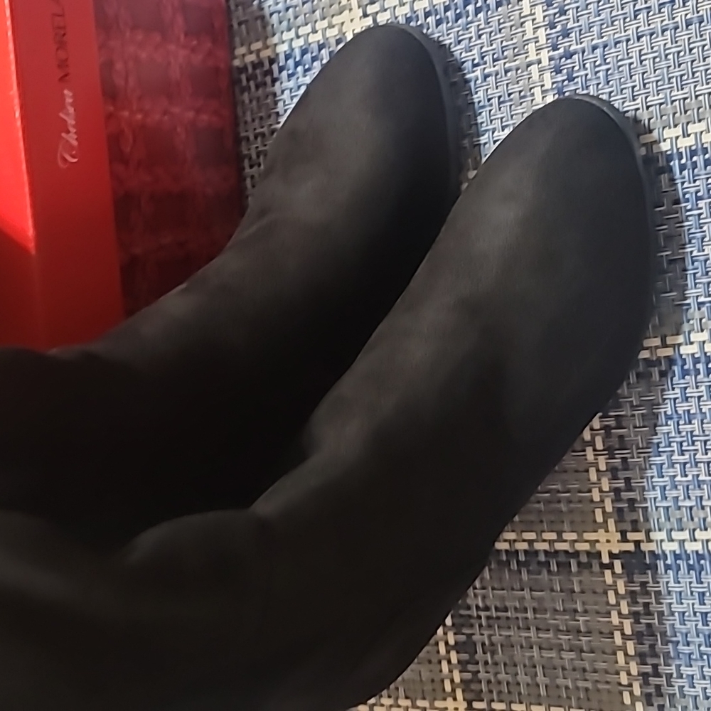 Tall boot 👢 - Picture 3 of 6